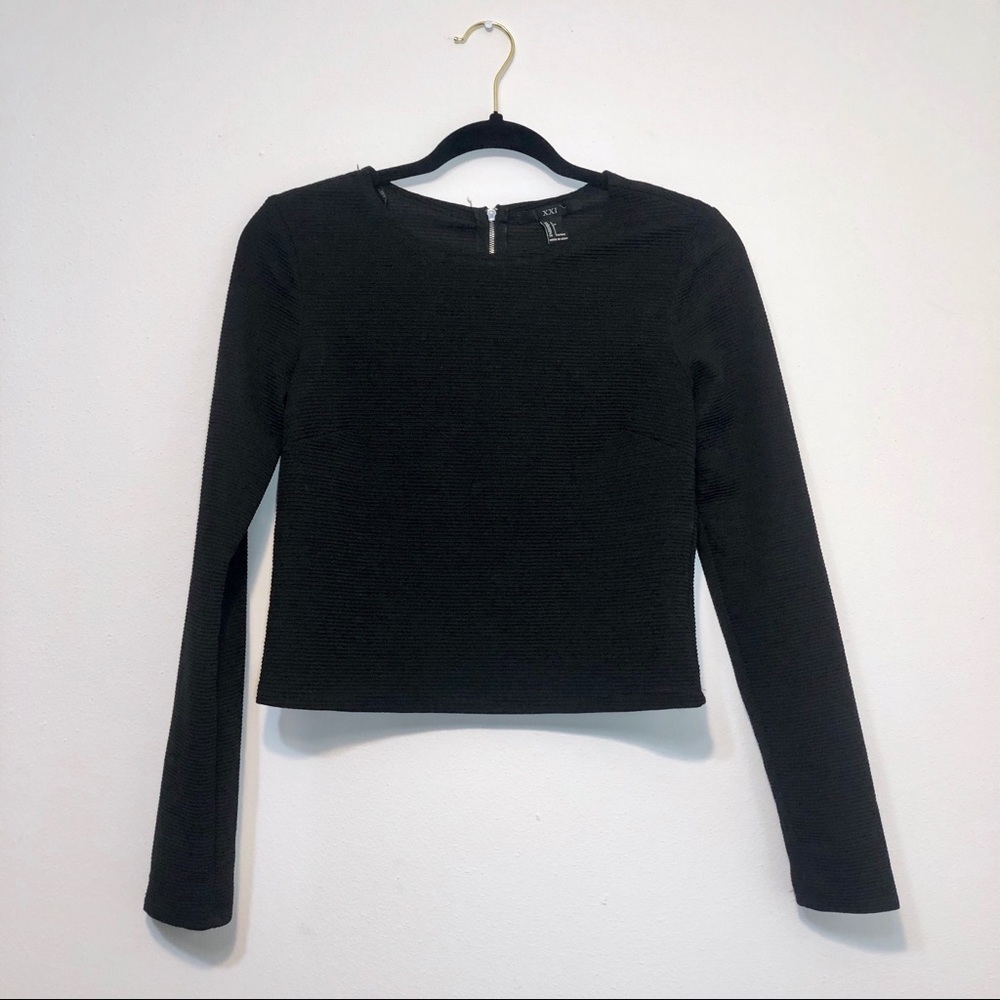 🌹Forever 21 Long Sleeve Crop